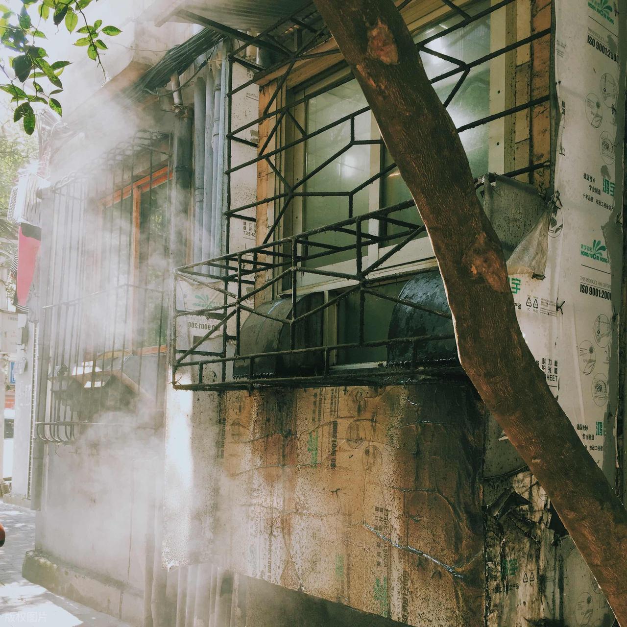 股票的涨跌是根据什么来决定的_股神巴菲特_炒股心态