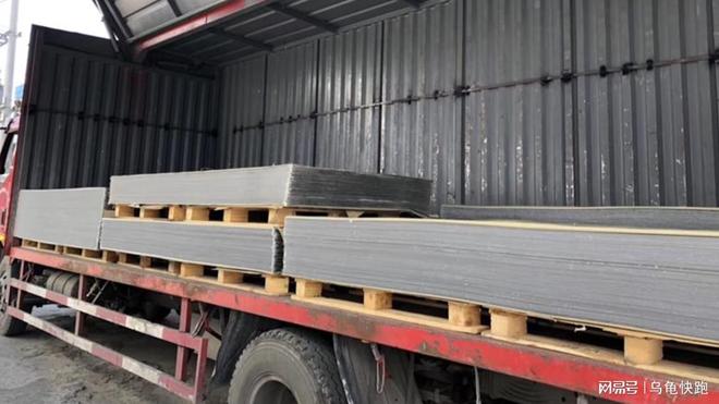 中空阳光板批发价格_PC耐力板价格透明化采购_高性价比聚碳酸酯板材