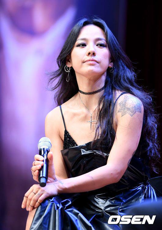 李孝利素颜照_李孝利 崔成旭_韩国女艺人李孝利