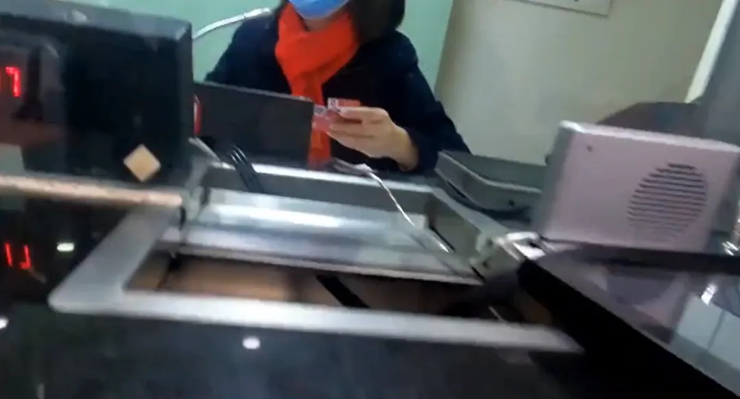 长期不用的银行卡影响_银行卡没扣到年费会冻结吗_不使用银行卡的三大风险