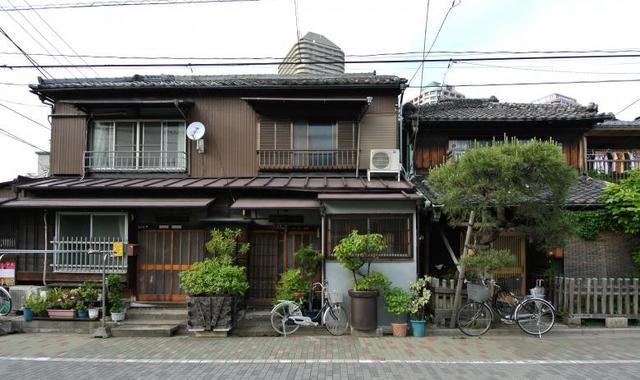 日本房价泡沫后心理影响_日本人口老龄化与房价低迷_日本近30年房价走势图