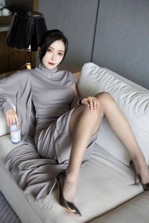 尤物 本义 出处 典故_尤物美女推女郎姐妹花