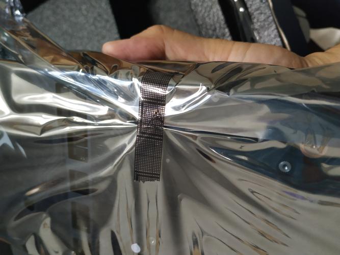 京东买古驰包拆封像二手，万元退款遭推诿